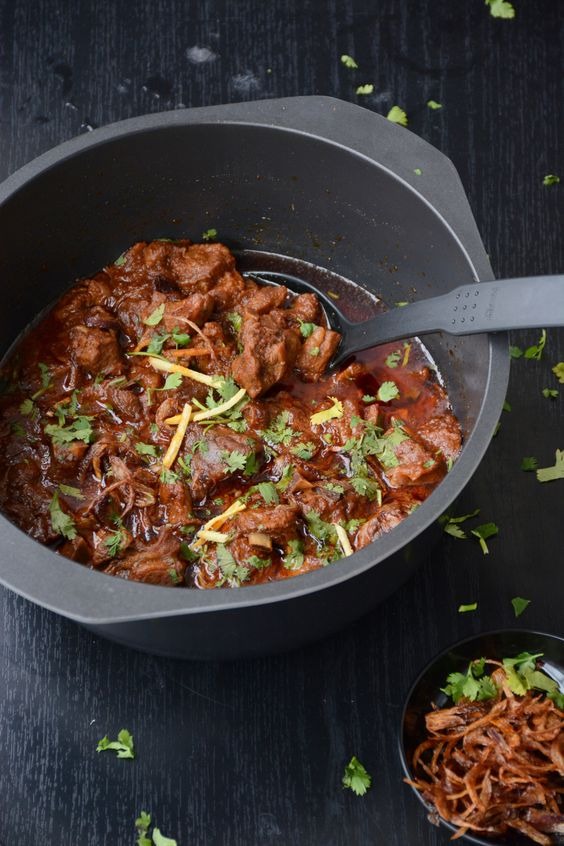Gosht Darbabri (Slow-cooked Lamb Curry) Gosht Darbabri (Slow-cooked Lamb Curry)